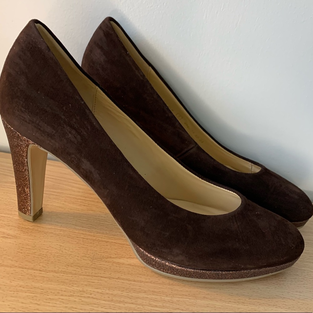 Sparkly Suede Leather Heels 👠